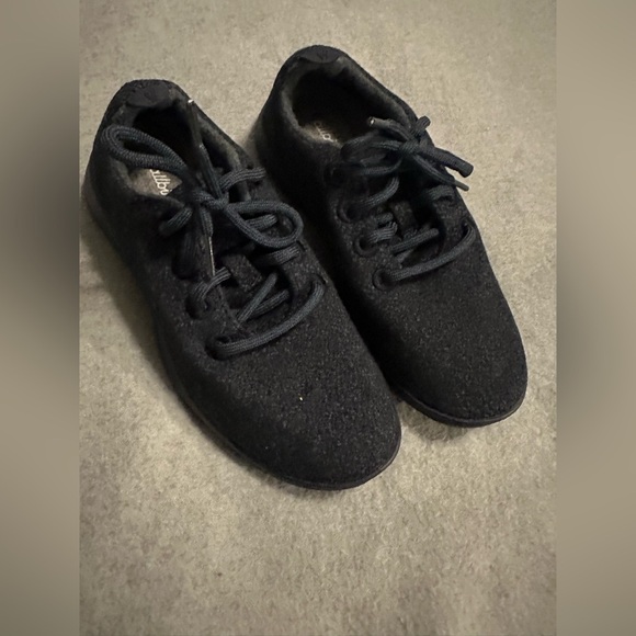 NWOT women’s Allbirds navy Wool runners savanna night size 7 - Picture 1 of 6